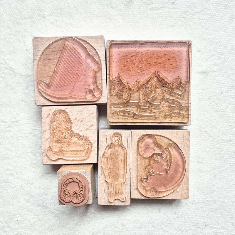 Bargain Pre-loved Scrapbooking Wooden Stamps
