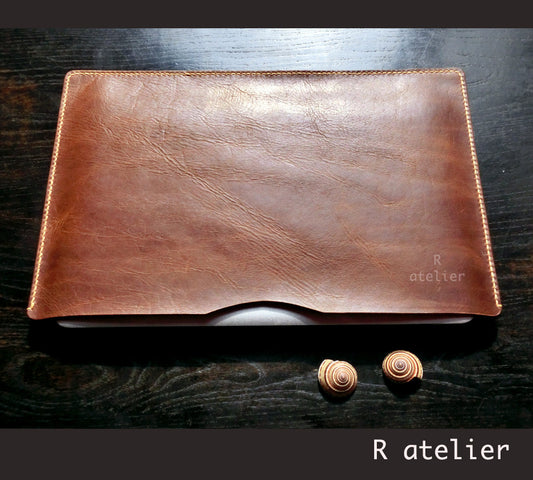 Handmade Leather MacBook Air/Pro Sleeve | Laptop Case / Sleeve