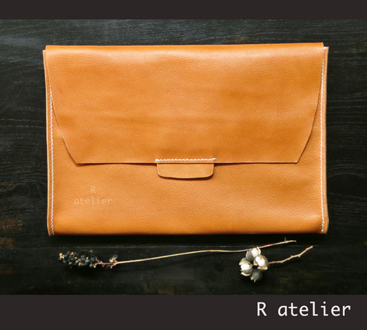Handmade Leather MacBook Air/Pro Sleeve | Laptop Case / Sleeve