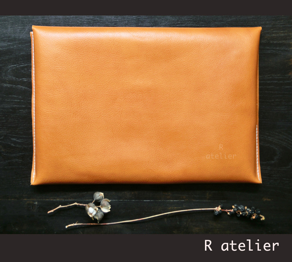 Handmade Leather MacBook Air/Pro Sleeve | Laptop Case / Sleeve