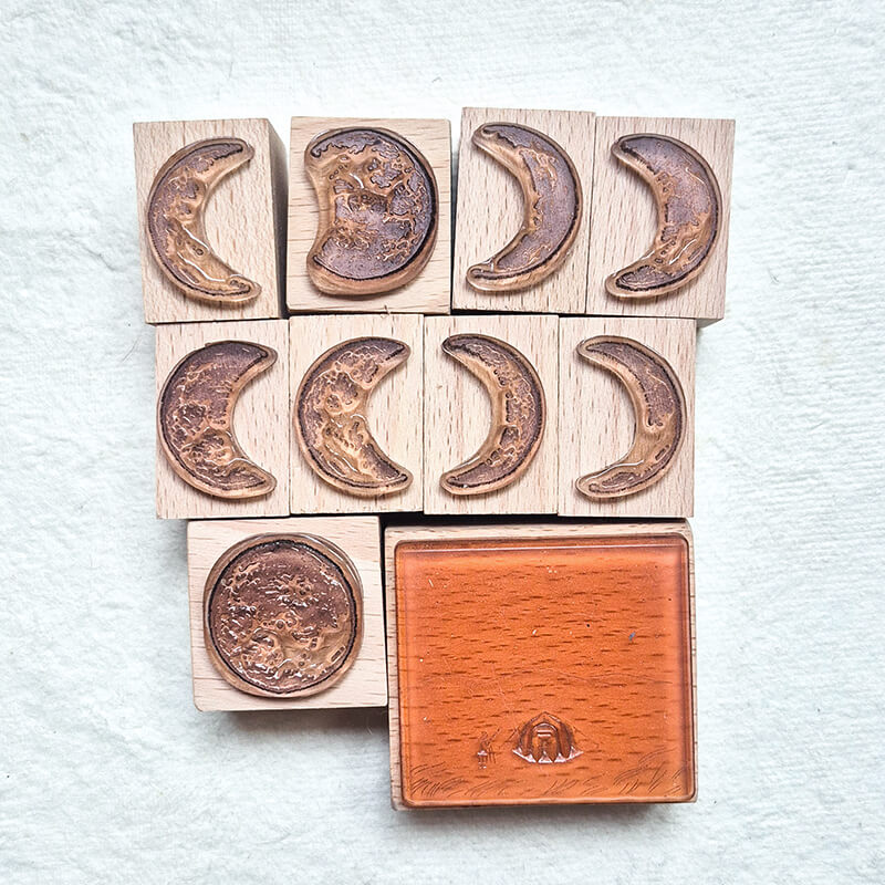 Bargain Pre-loved Scrapbooking Wooden Stamps