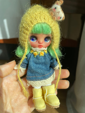 Sarsarblanki Custom Petite Blythe Doll Mintoe - OOAK handmade